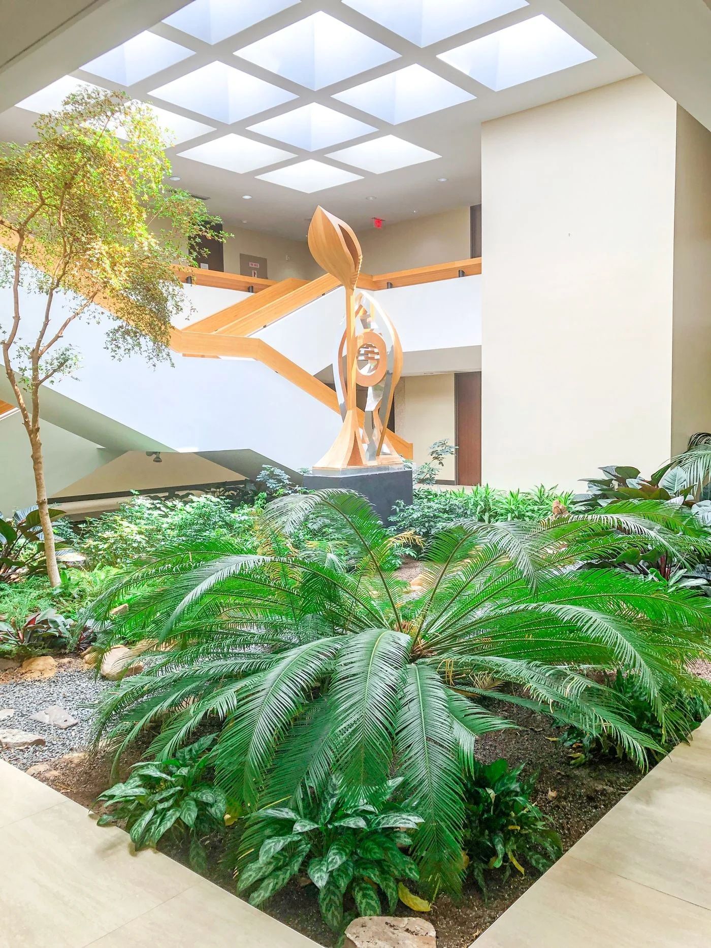 Photo 3 of 2202 Timberloch Pl, The Woodlands, TX 77380