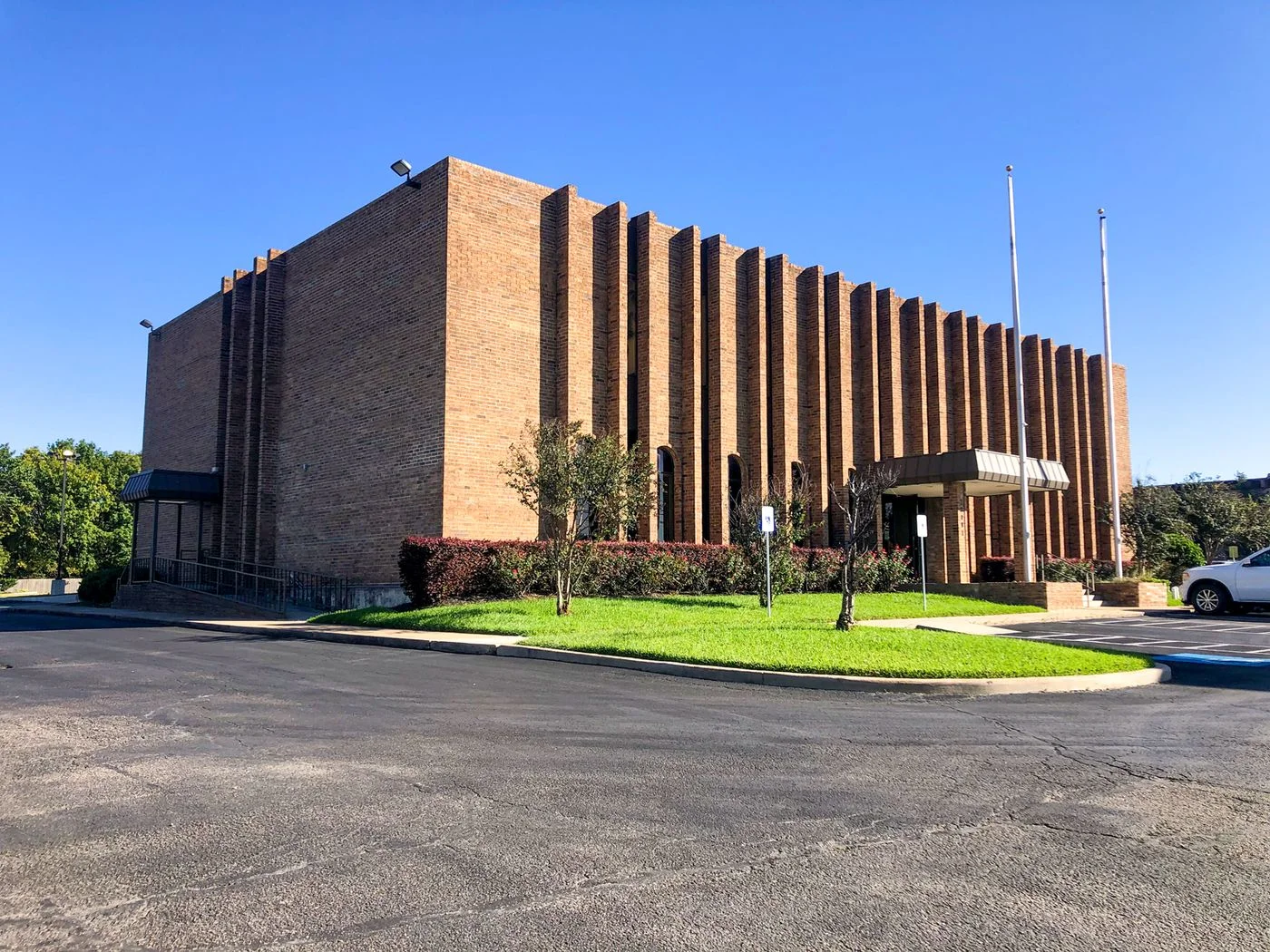 Photo 1 of 13301 East Fwy, Houston, TX 77015