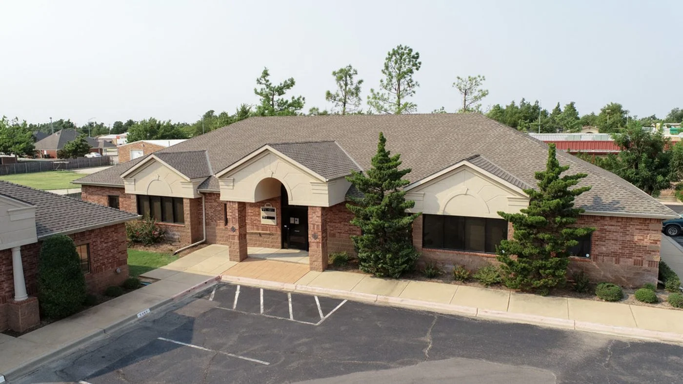 Photo 3 of 401-441 S Fretz Ave, Edmond, OK 73003