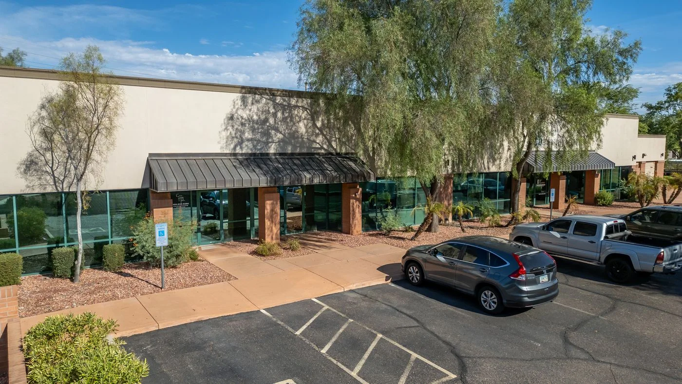 Photo 3 of 10631 S 51st St, Phoenix, AZ 85044