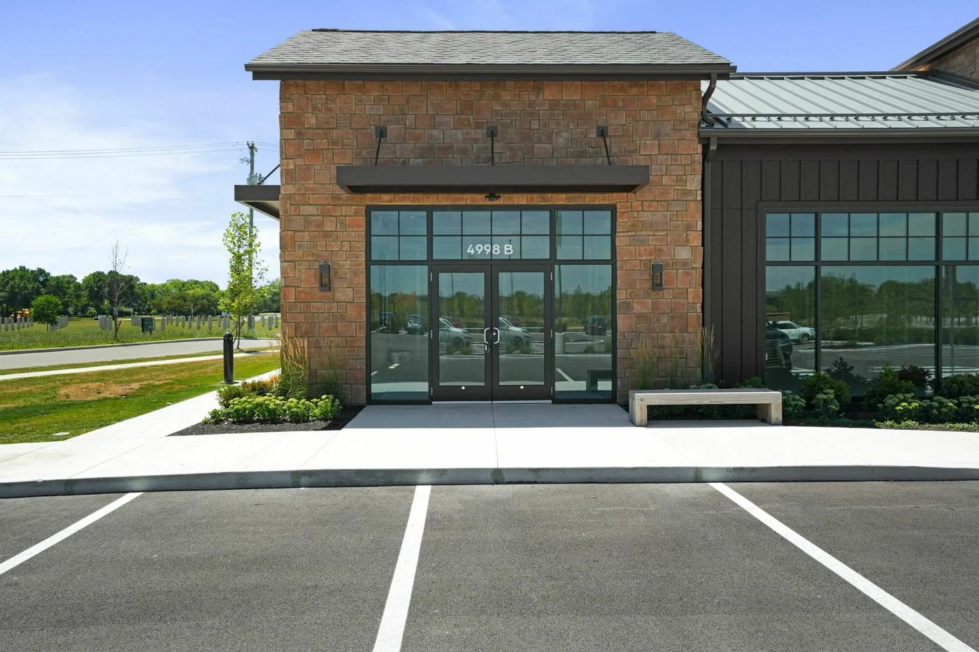 Photo 2 of 4998 Rings Rd, Dublin, OH 43017