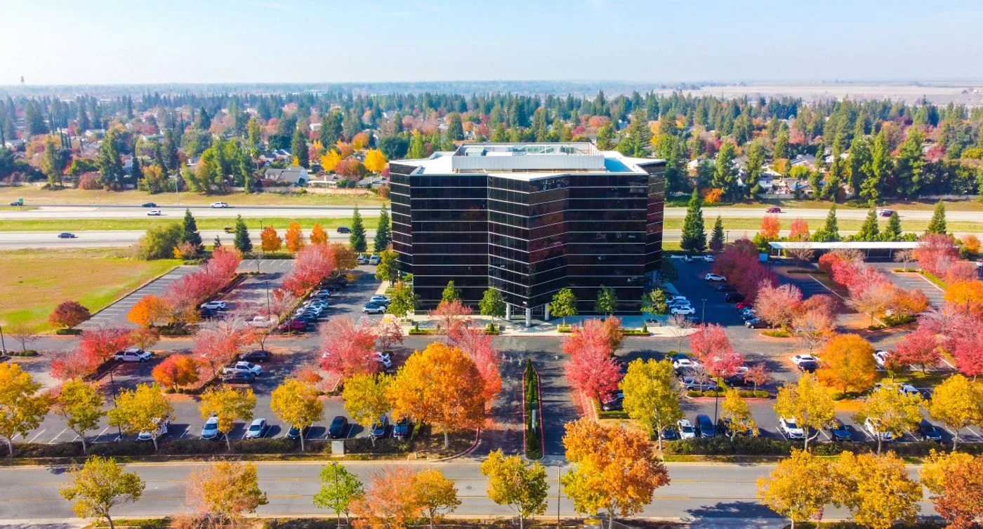 Photo 3 of 45 E River Park Pl W, Fresno, CA 93720