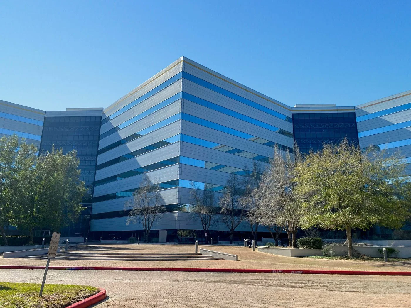 Photo 3 of 11445 Compaq Center West Dr, Houston, TX 77070