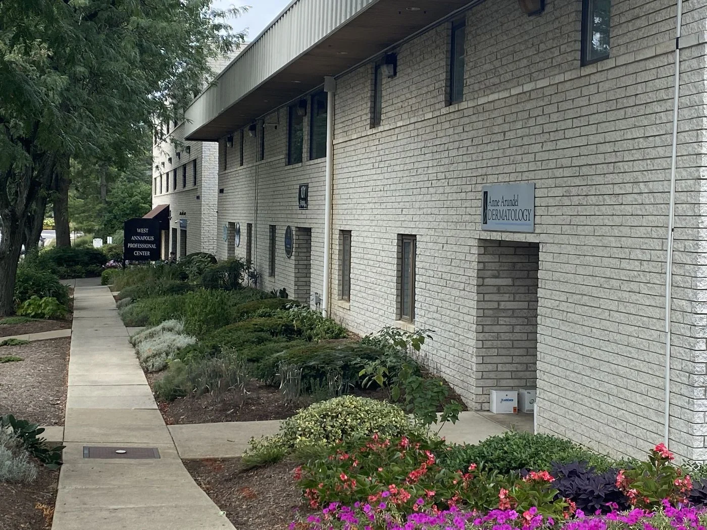 Photo 3 of 703 Giddings Ave, Annapolis, MD 21401