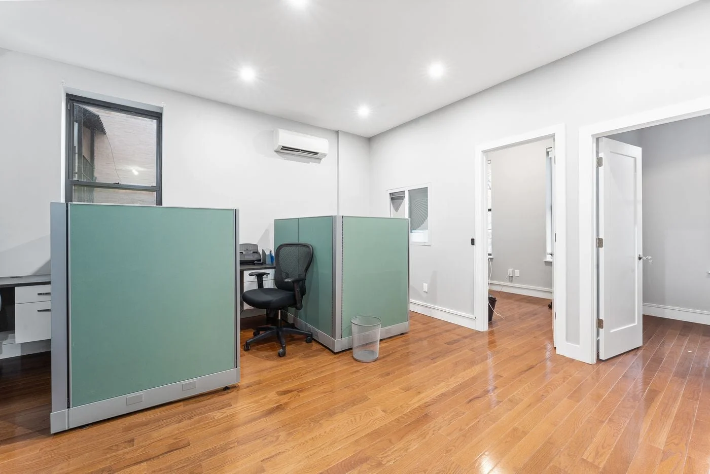 Photo 3 of 139 Tompkins Ave, Brooklyn, NY 11206