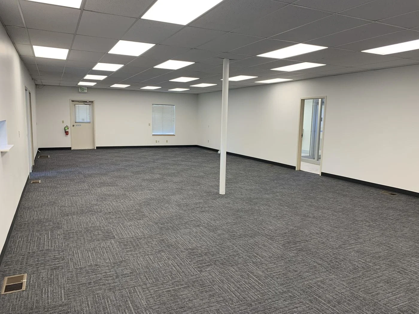 Photo 3 of 17972 SW McEwan Rd, Portland, OR 97224