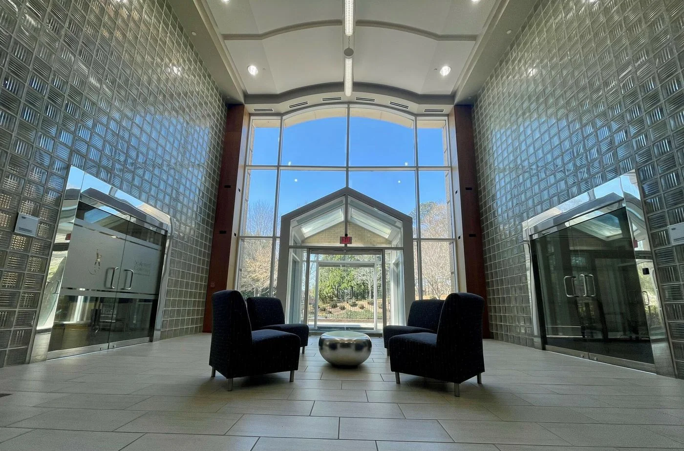 Photo-3 of 3005 Royal Blvd S, Alpharetta, GA 30022