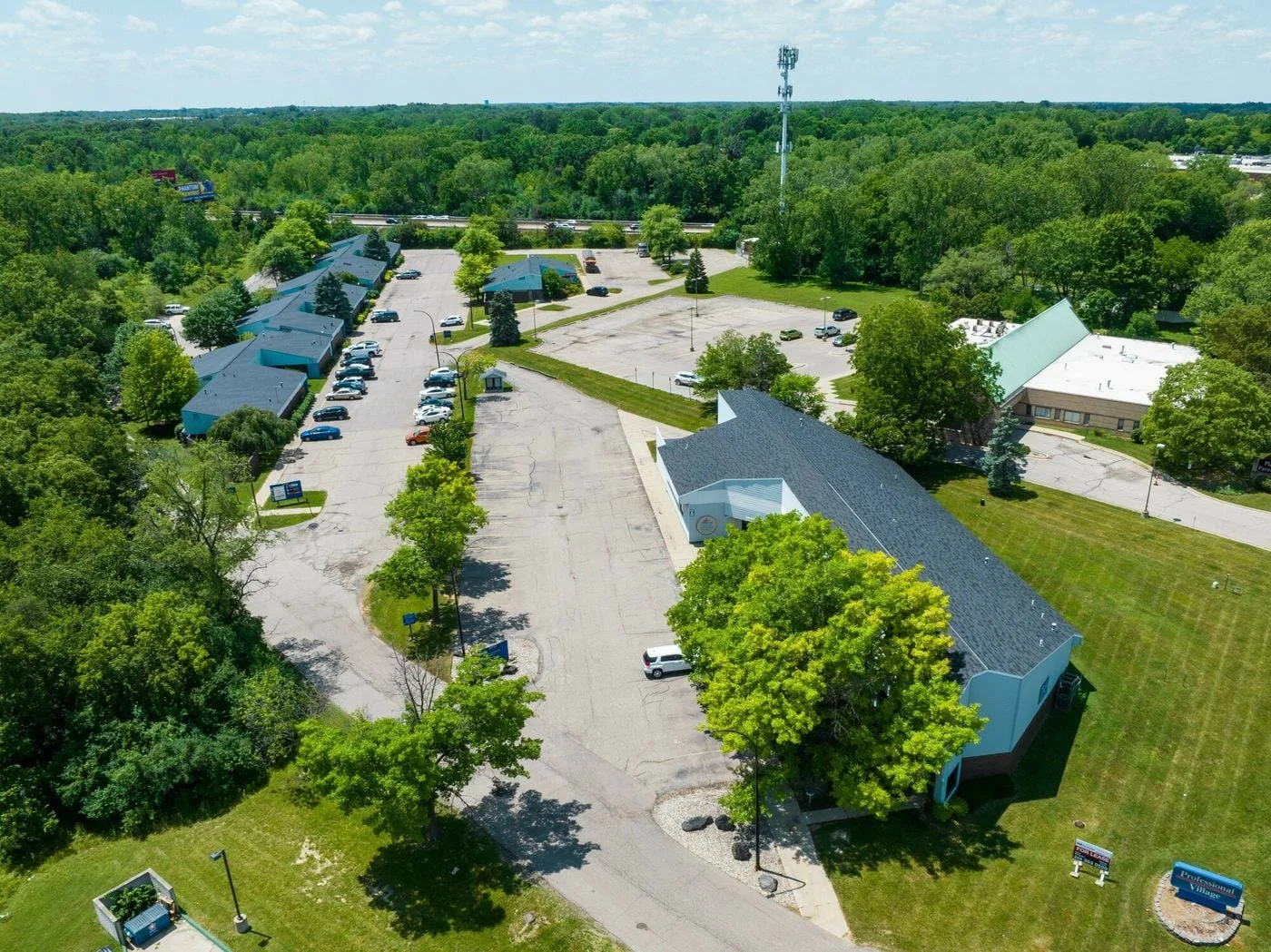 Photo 3 of 1000 Professional Dr # 1028, Flint, MI 48532