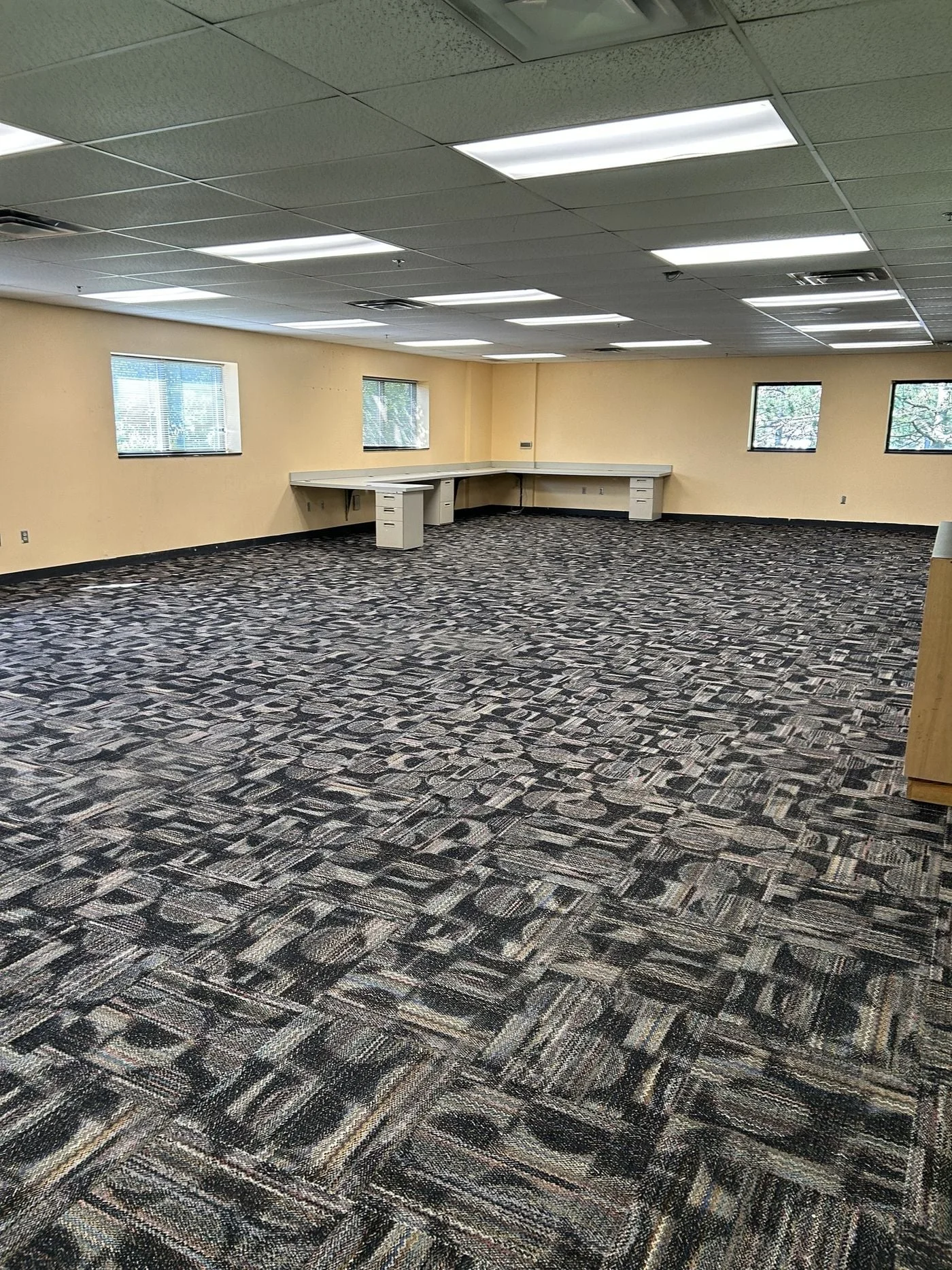 Photo 3 of 703 S Main St, Akron, OH 44311