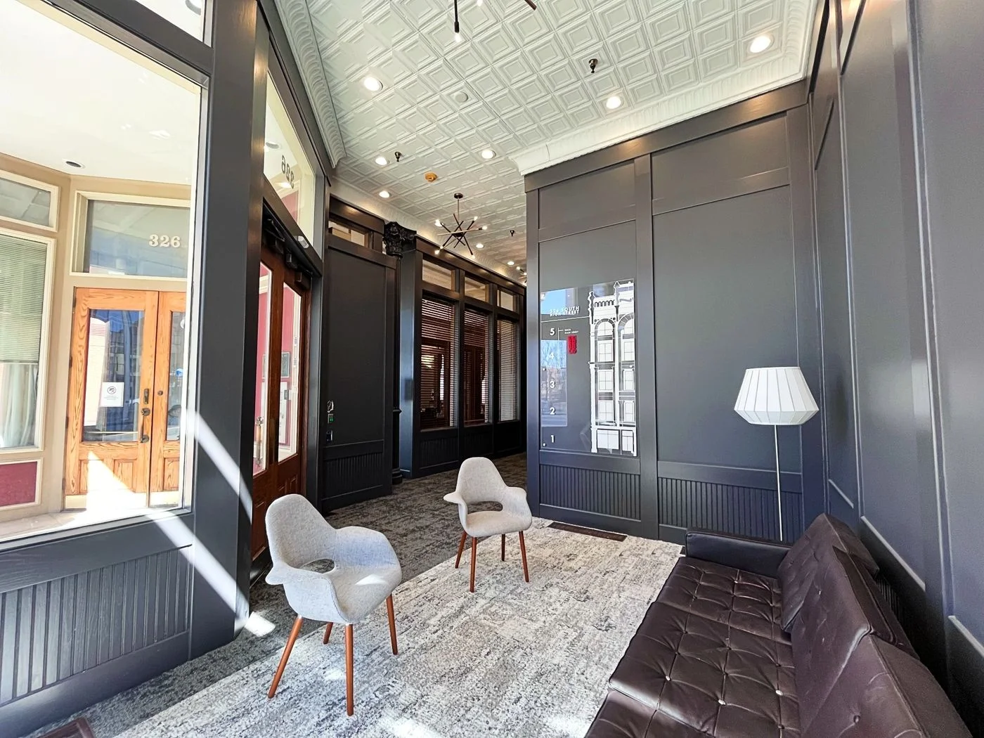 Photo 3 of 326 S High St, Columbus, OH 43215