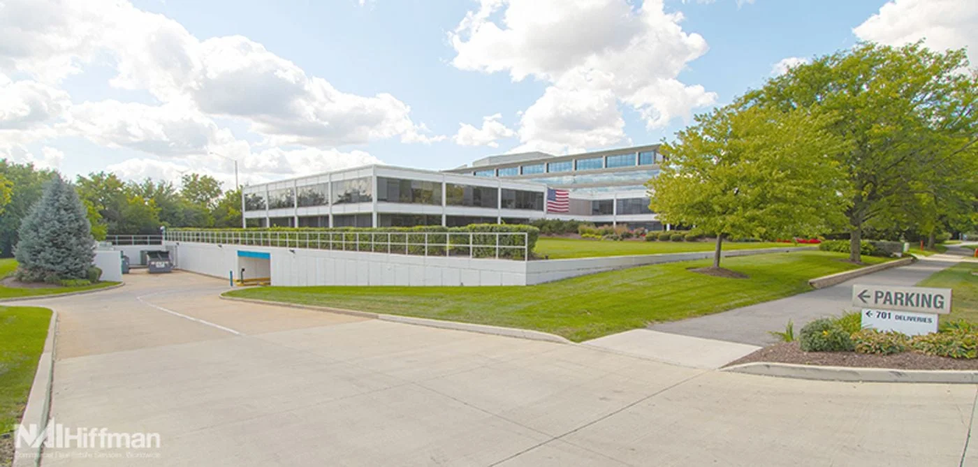 Photo 2 of 701 Harger Rd, Oak Brook, IL 60523