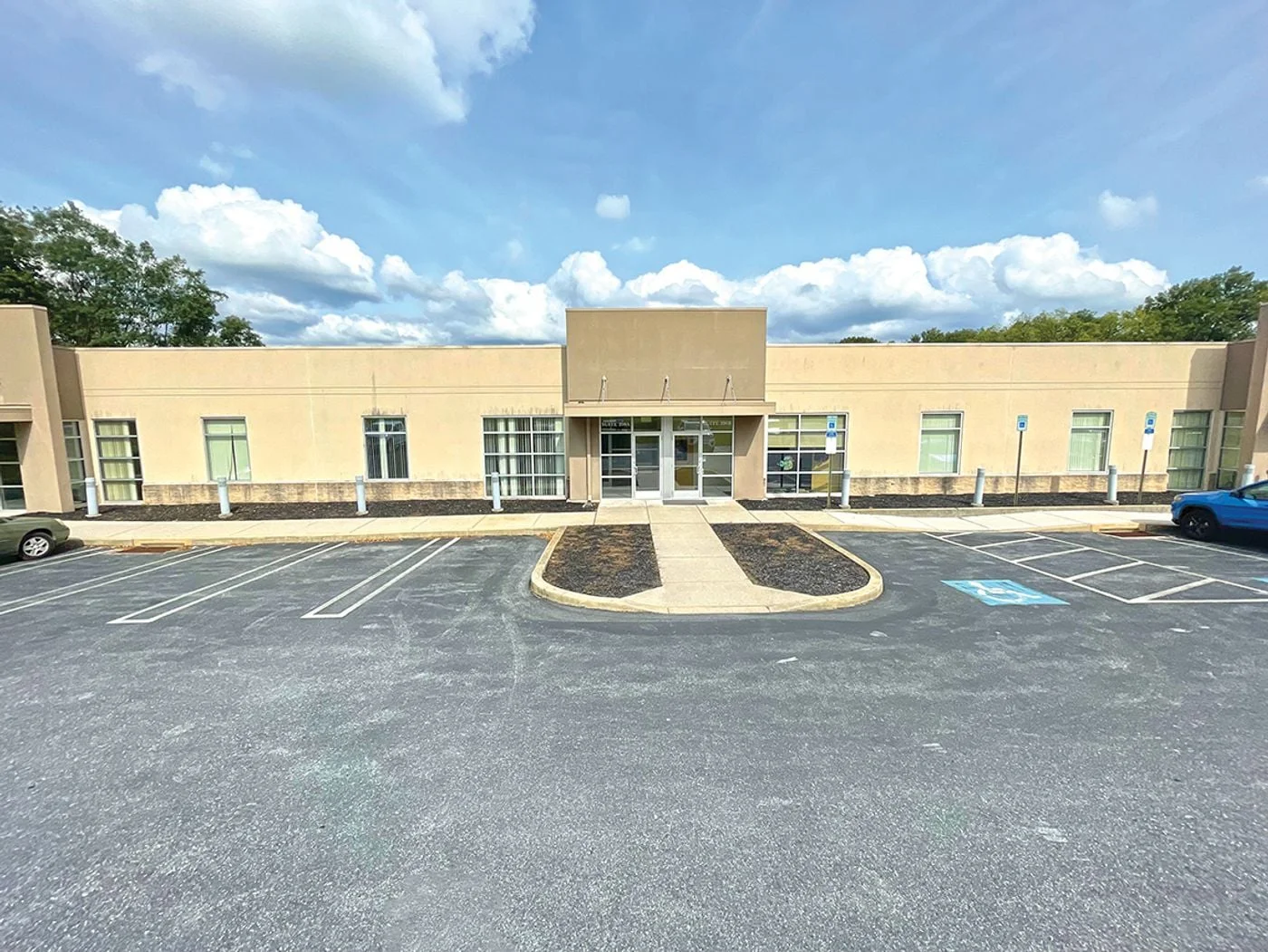 Photo 2 of 2850 Commerce Dr, Harrisburg, PA 17110