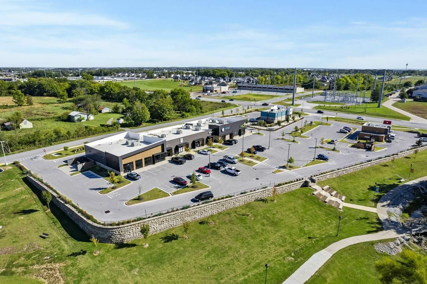 Photo 3 of 504 E Centerton Blvd, Centerton, AR 72719