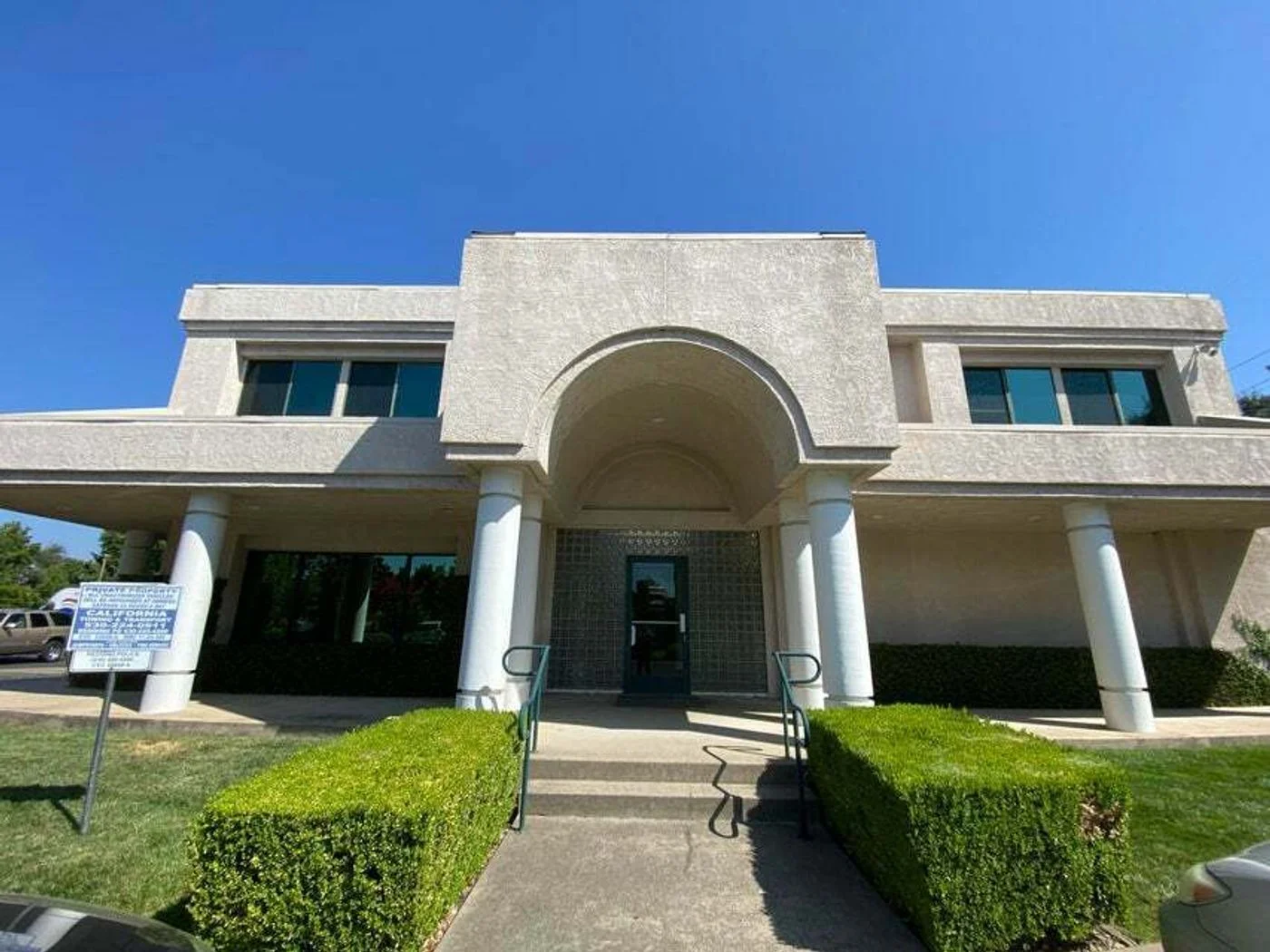 Photo 3 of 169 Hartnell Ave, Redding, CA 96002