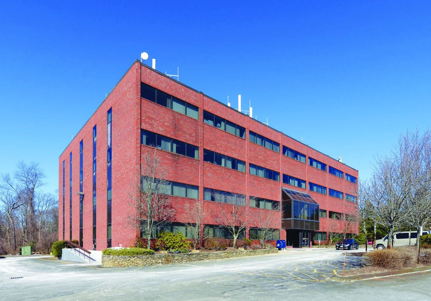 Photo 1 of 639 Granite St, Braintree, MA 02184