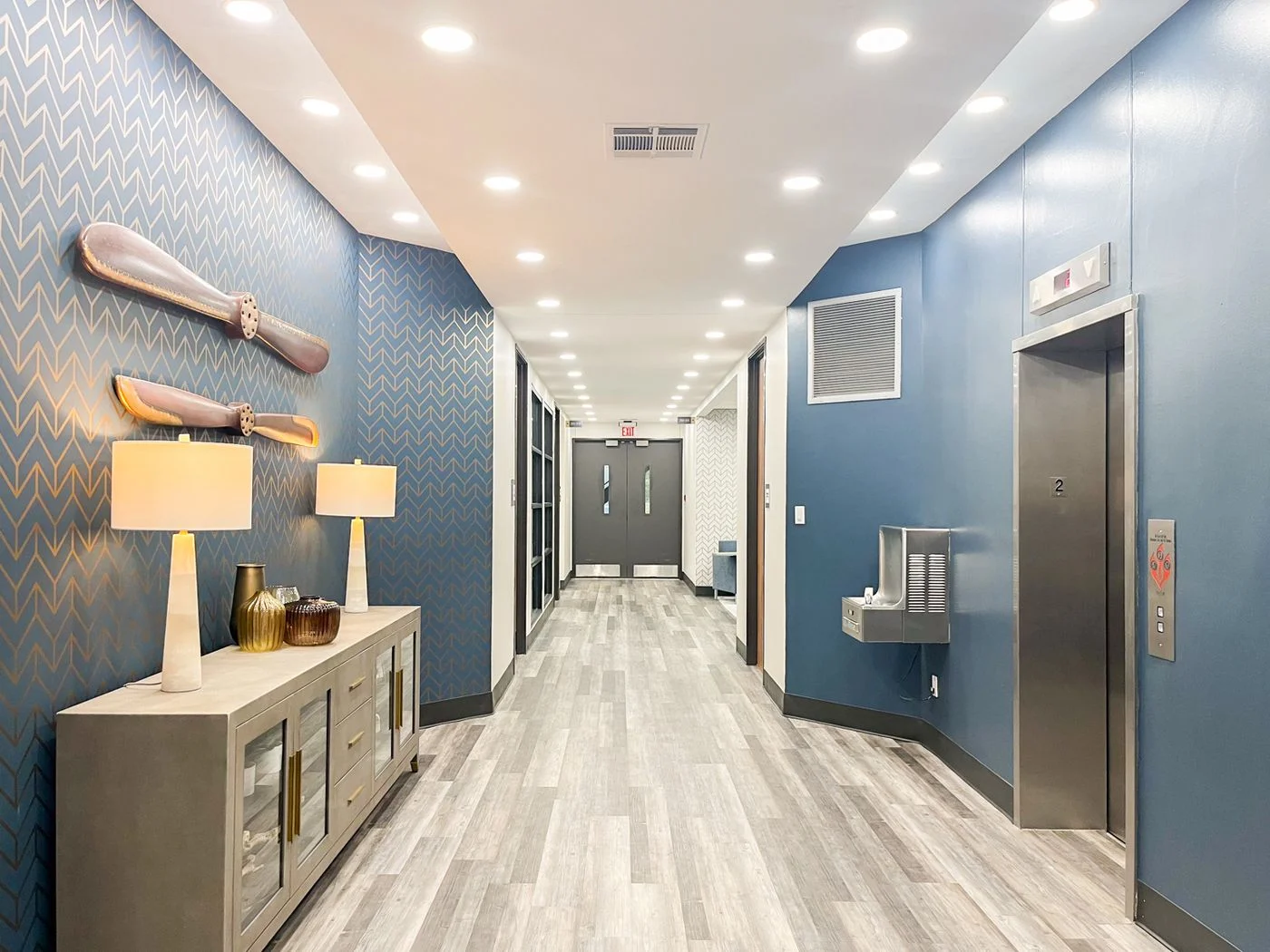 Photo-3 of 3029 S Sherwood Forest Blvd, Baton Rouge, LA 70816