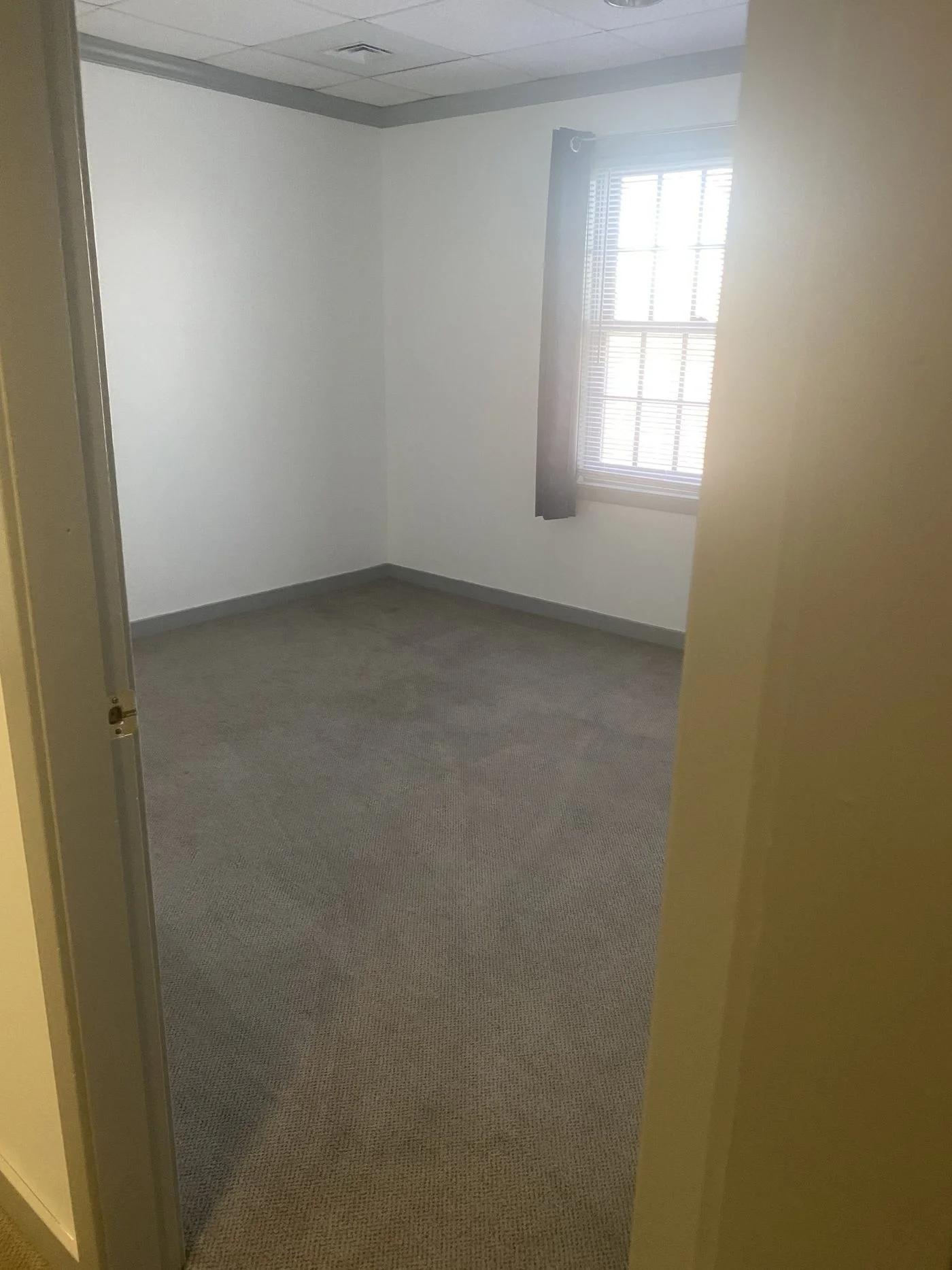 Photo 2 of 125 Turnpike Rd, Westborough, MA 01581