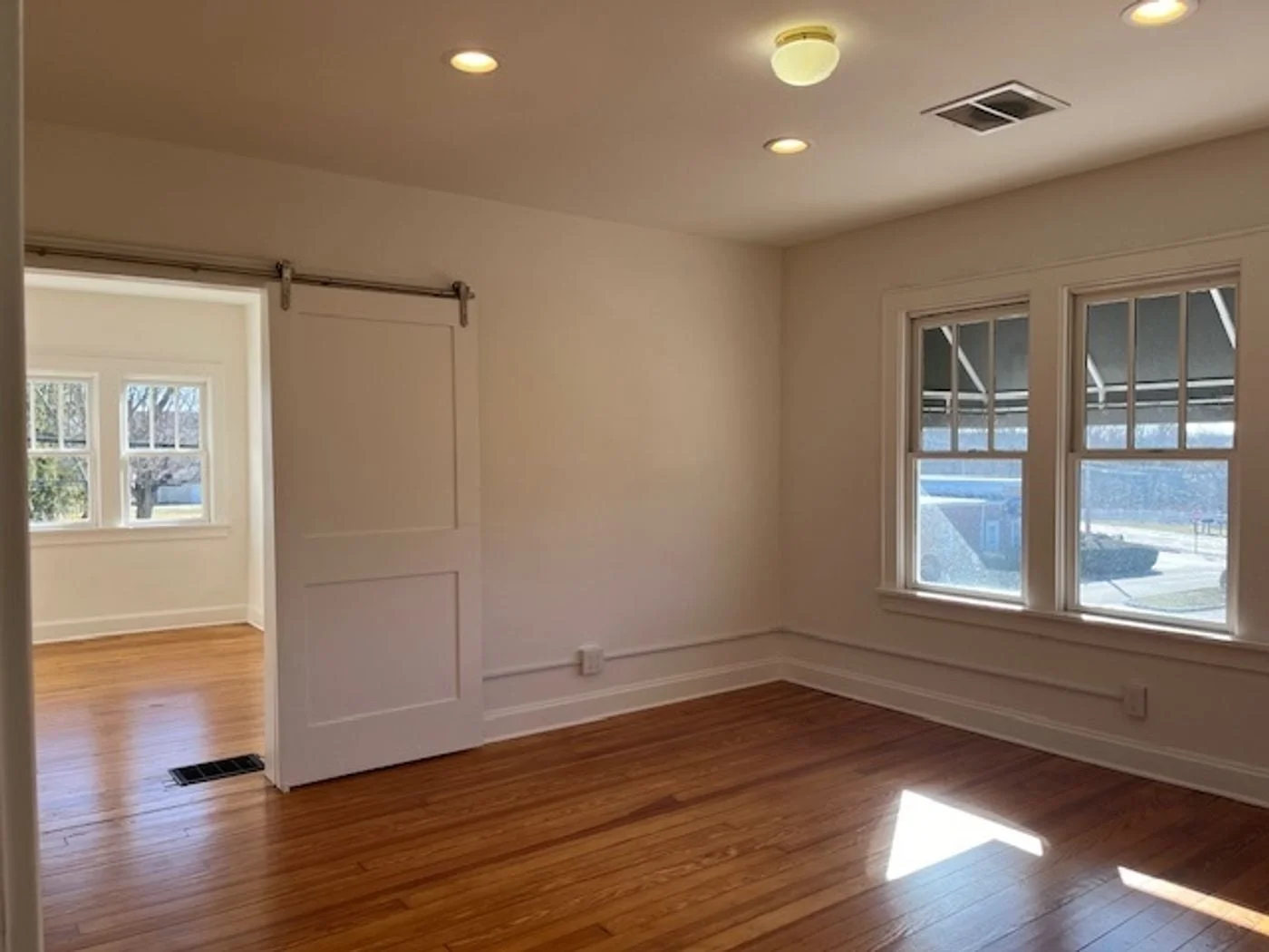 Photo 3 of 28 S High St, New Albany, OH 43054