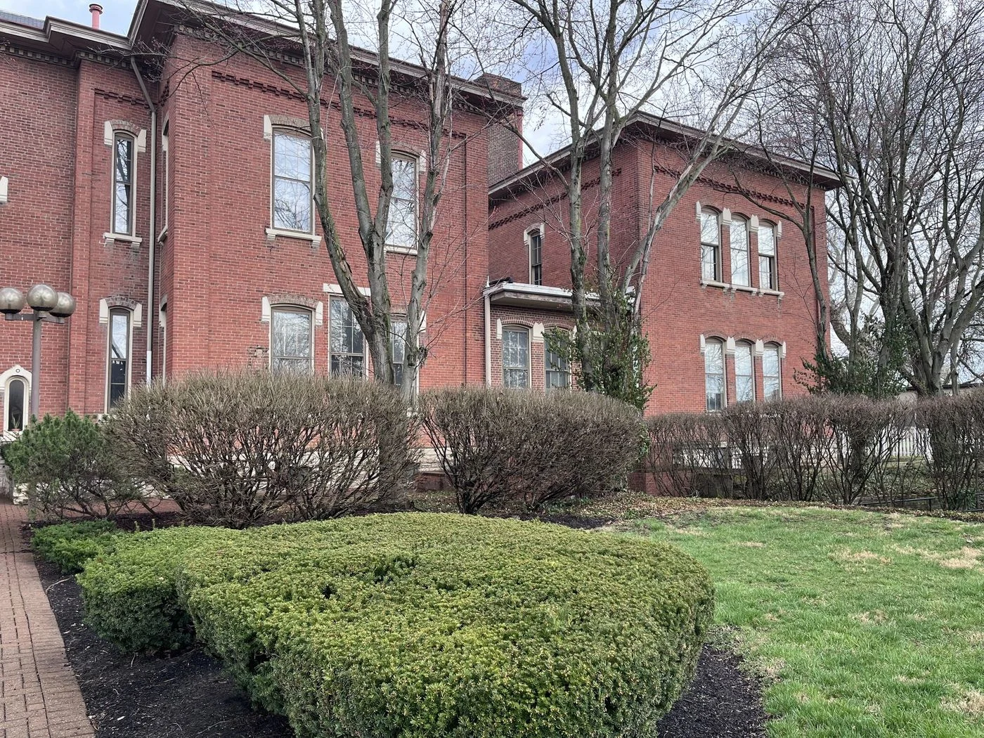 Photo 3 of 929 Harrison Ave, Columbus, OH 43215