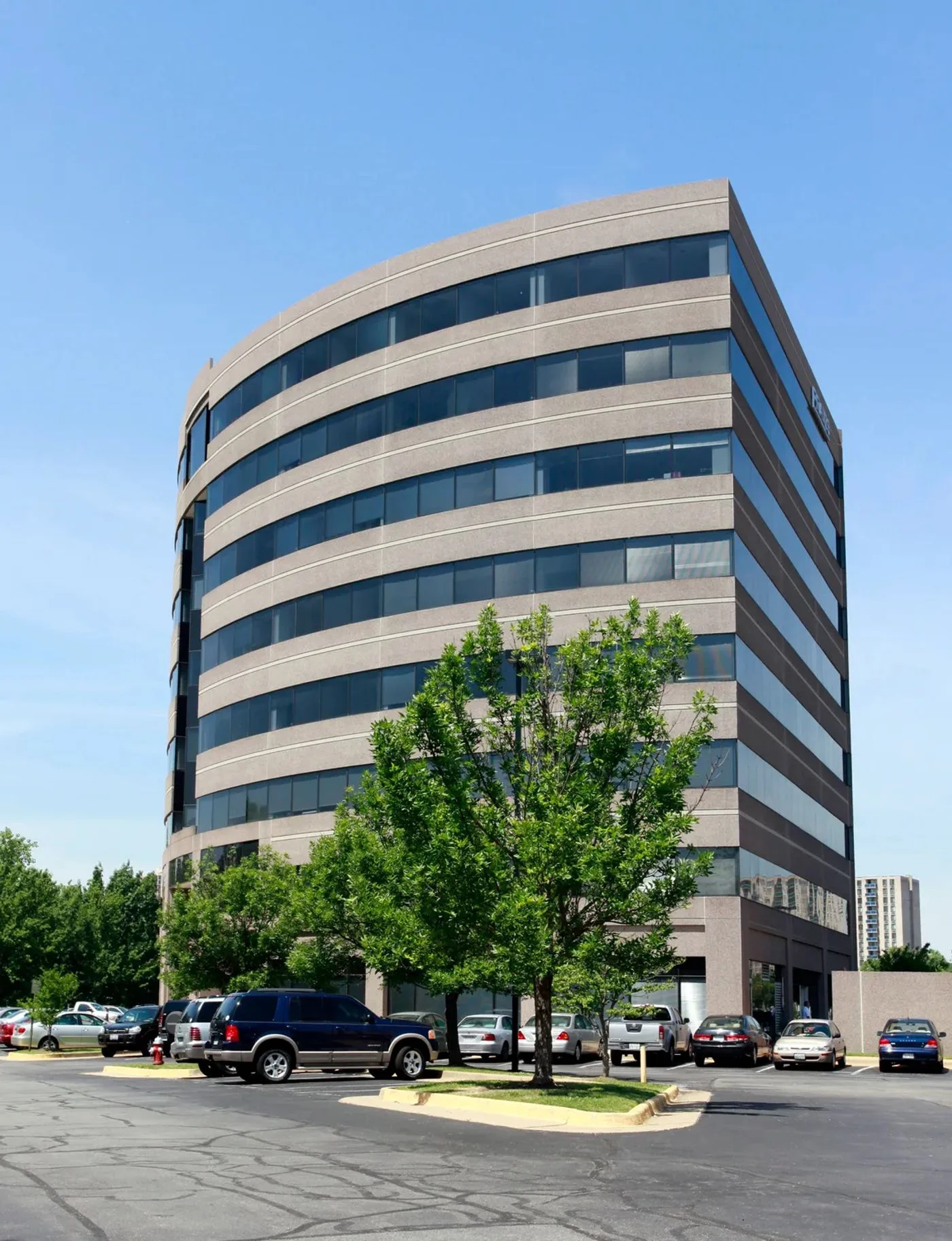 Photo 2 of 5845 Richmond Hwy, Alexandria, VA 22303