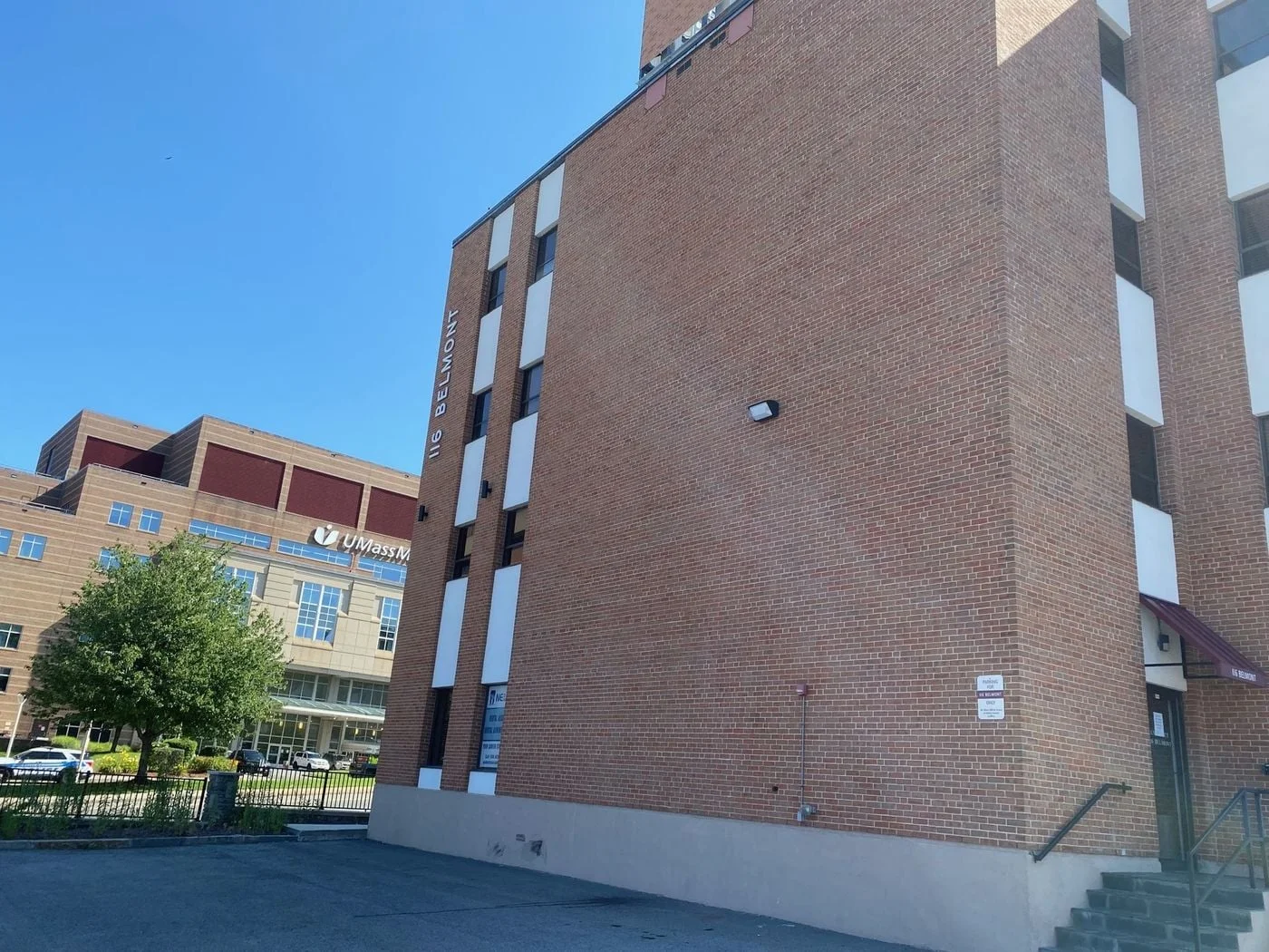 Photo 2 of 116 Belmont St, Worcester, MA 01605