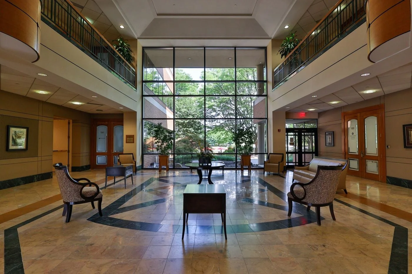 Photo 3 of 1525 Valley Center Pkwy, Bethlehem, PA 18017