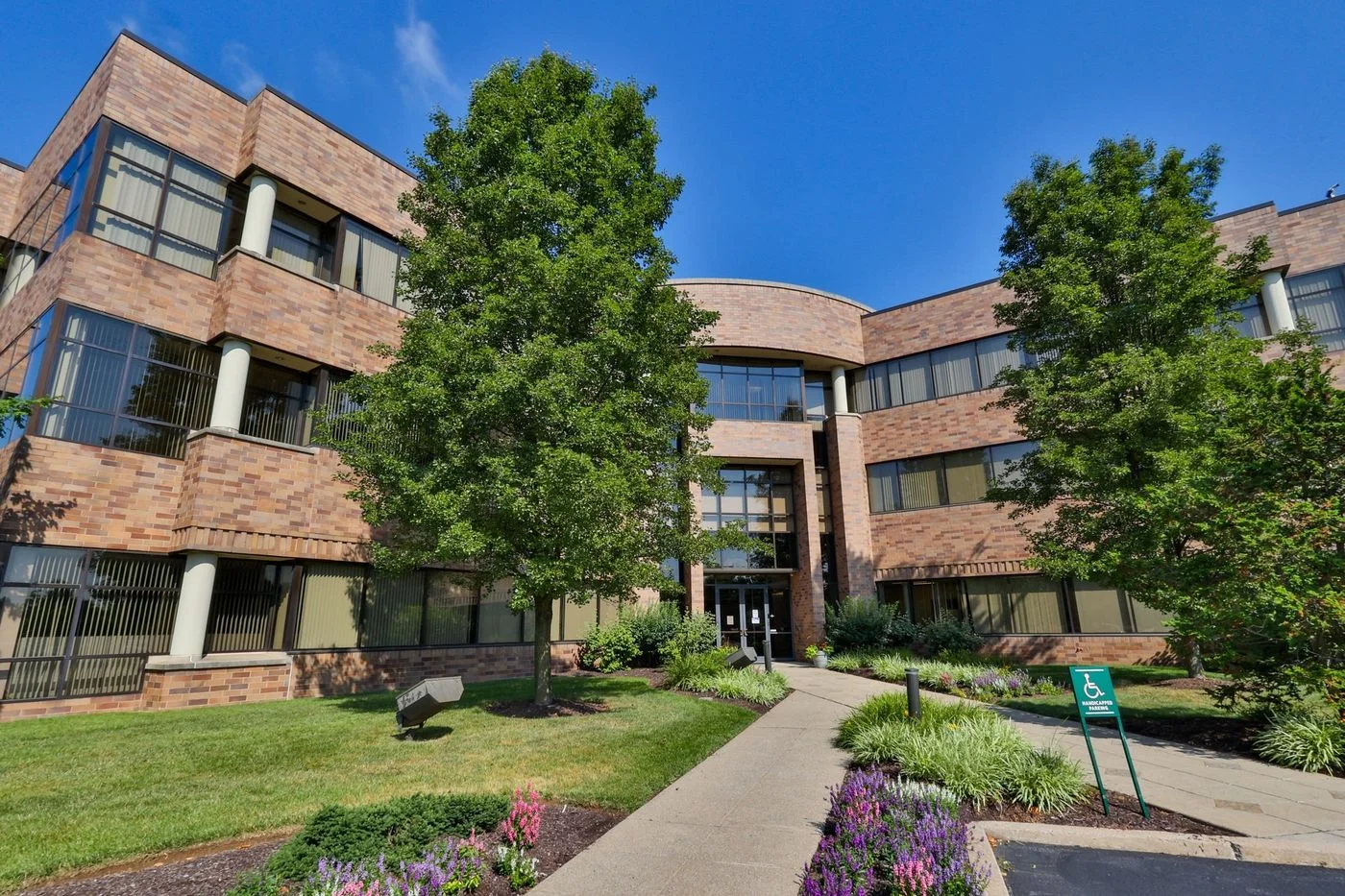 Photo 2 of 1495 Valley Center Pkwy, Bethlehem, PA 18017