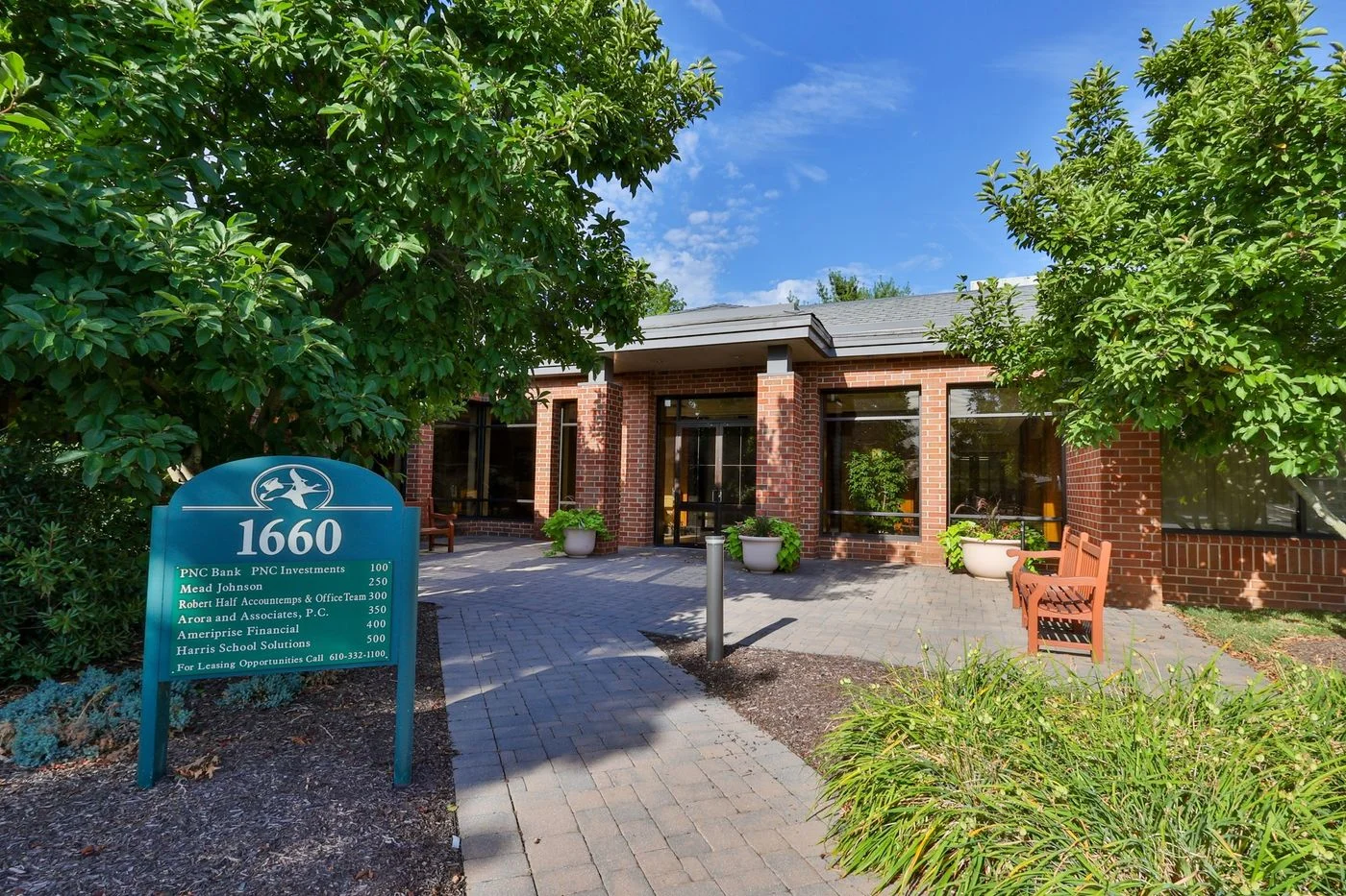 Photo 3 of 1660 Valley Center Pkwy, Bethlehem, PA 18017