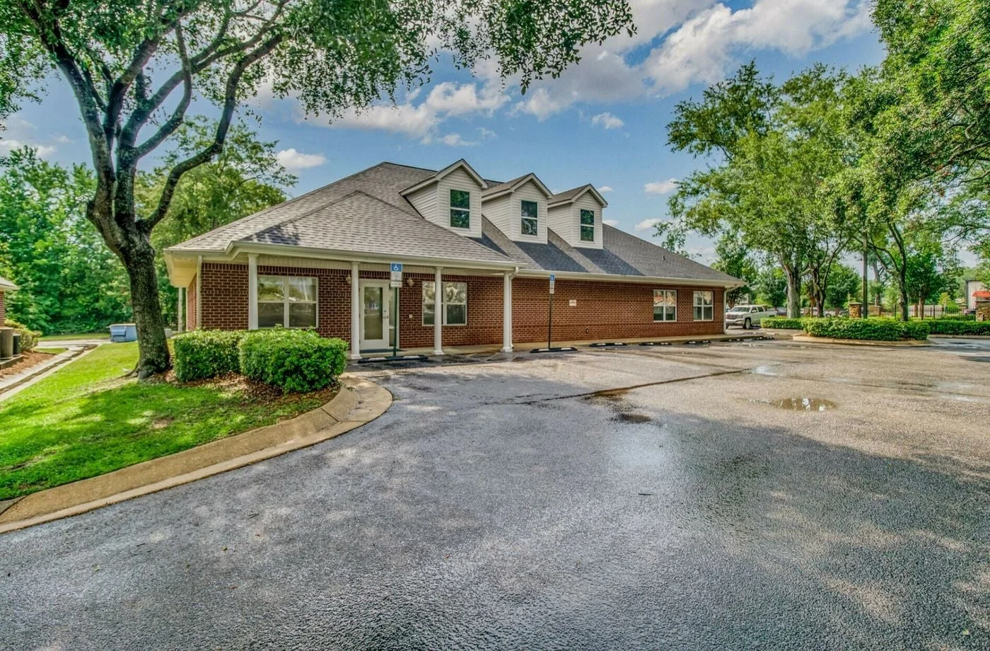 Photo 1 of 5565 Woodbine Rd, Pace, FL 32571