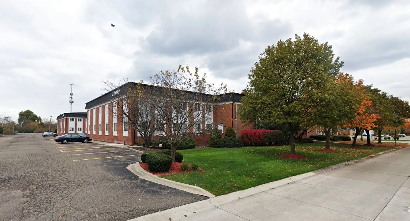 Photo 1 of 32969 And 32985 Hamilton Ct, Farmington Hills, MI 48334