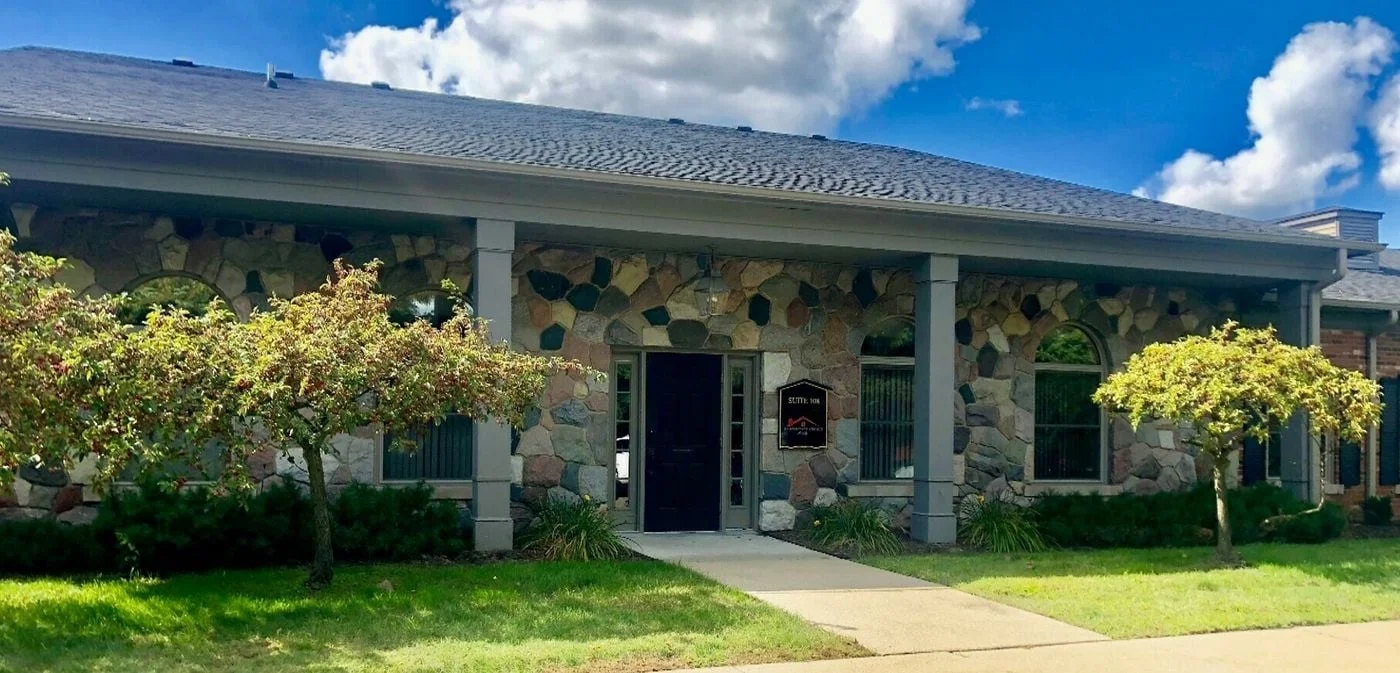 Photo 1 of 14600 Farmington Rd, Livonia, MI 48154