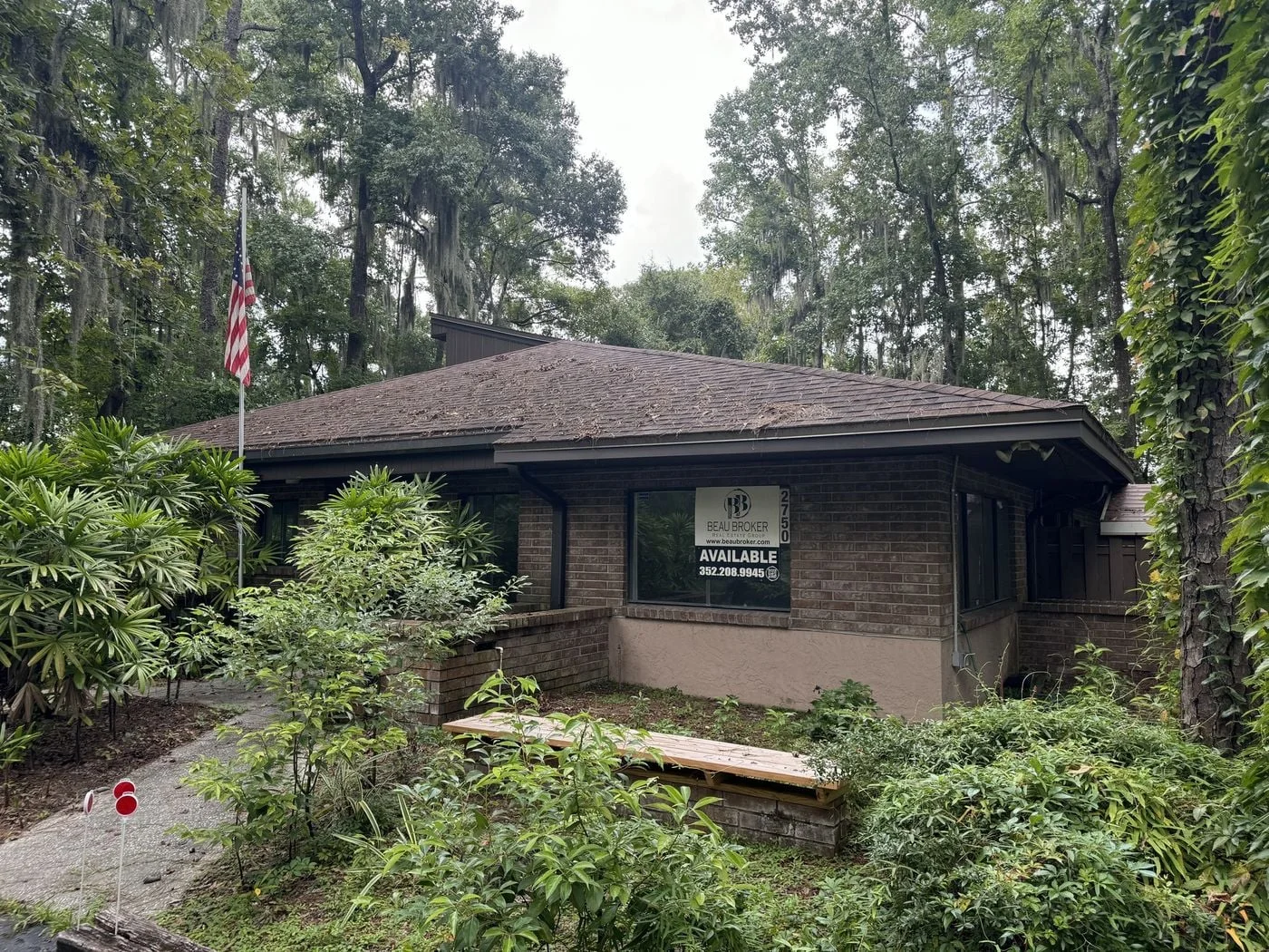 Photo 1 of 2750 SE 17th St, Ocala, FL 34471