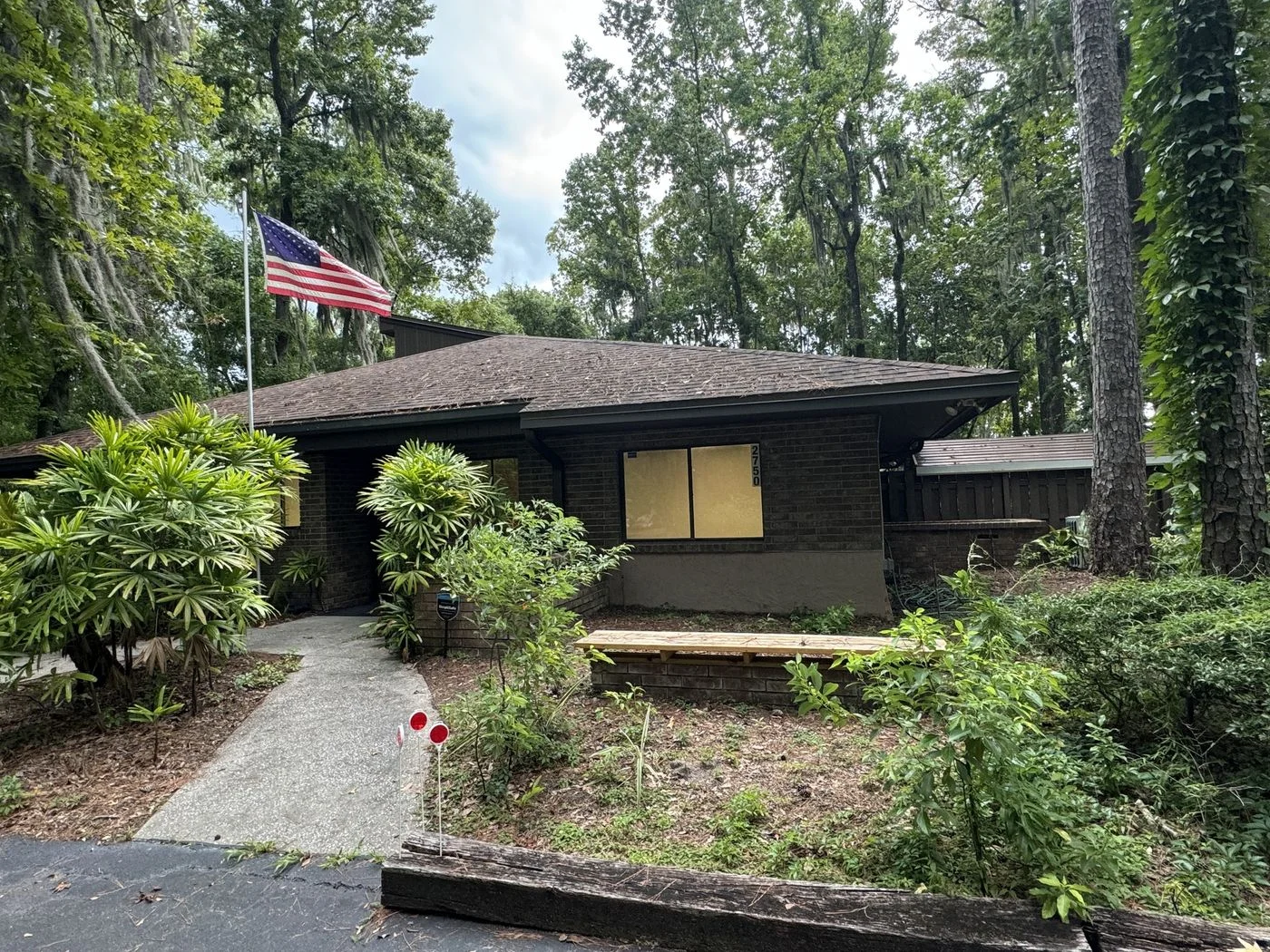 Photo 2 of 2750 SE 17th St, Ocala, FL 34471