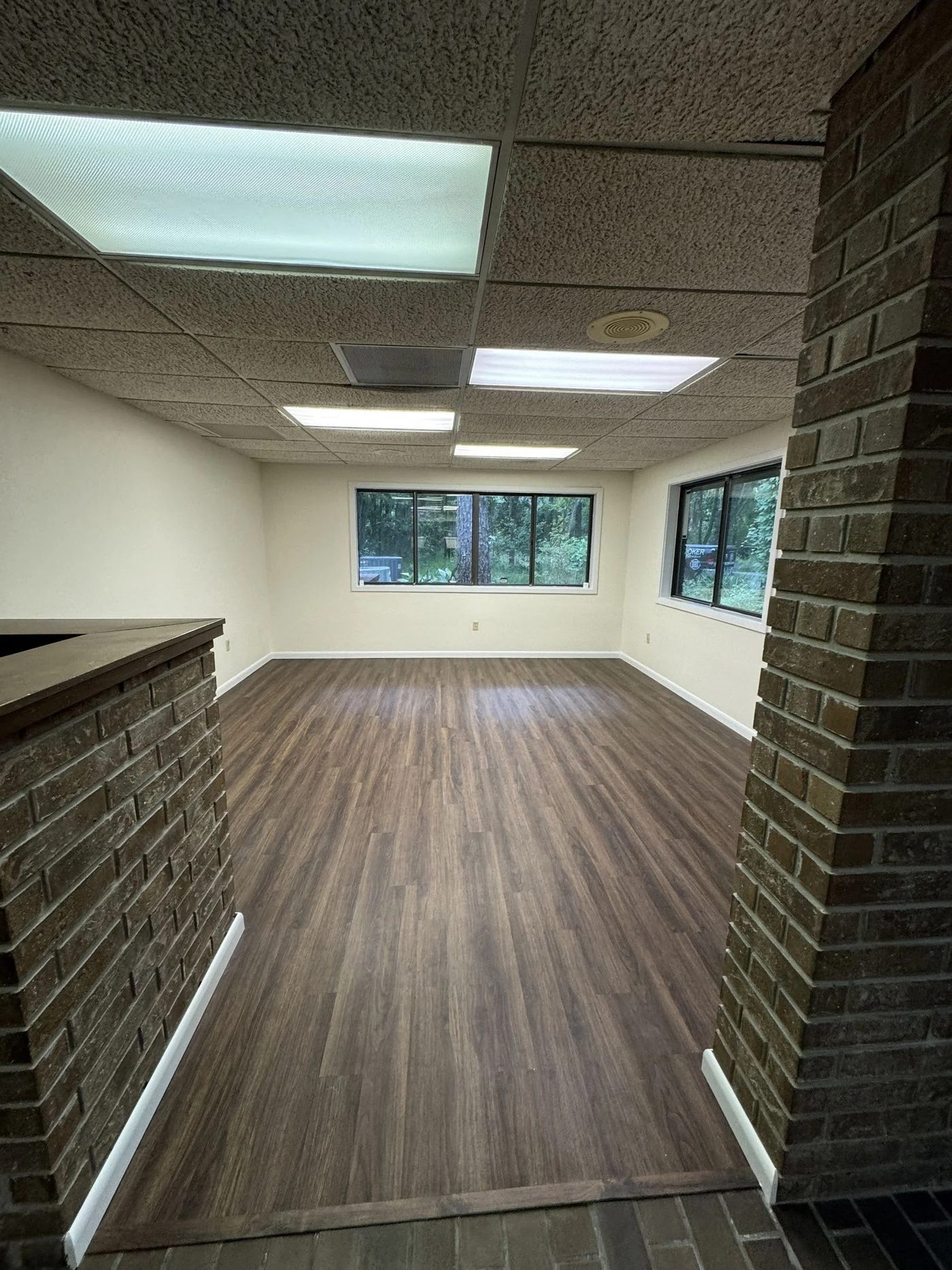 Photo 3 of 2750 SE 17th St, Ocala, FL 34471