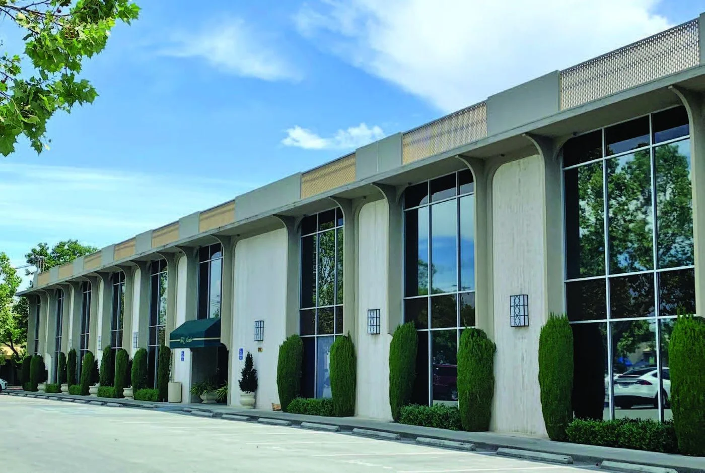 Photo-1 of 830 Menlo Ave, Menlo Park, CA 94025