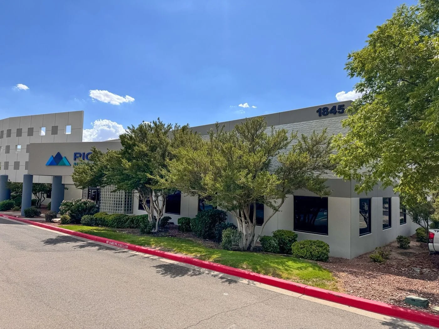 Photo 3 of 1845 Northwestern Dr, El Paso, TX 79912