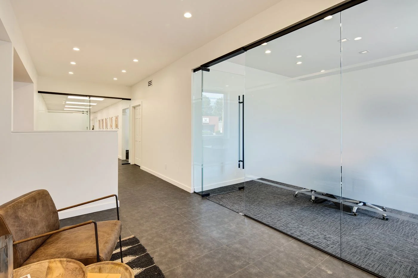 Photo 3 of 3569 Summer Ave, Memphis, TN 38122