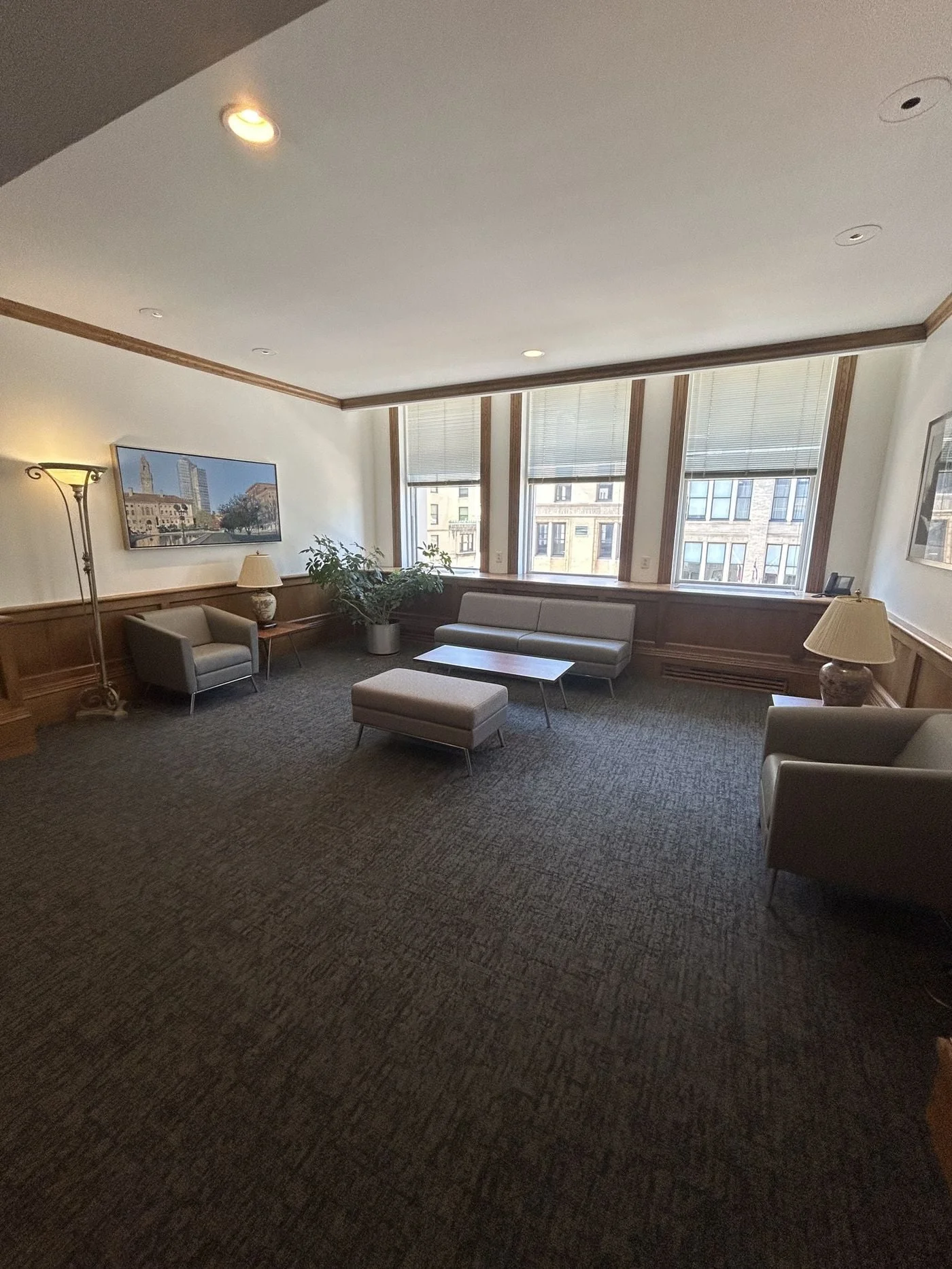 Photo 2 of 311 Main St, Worcester, MA 01608