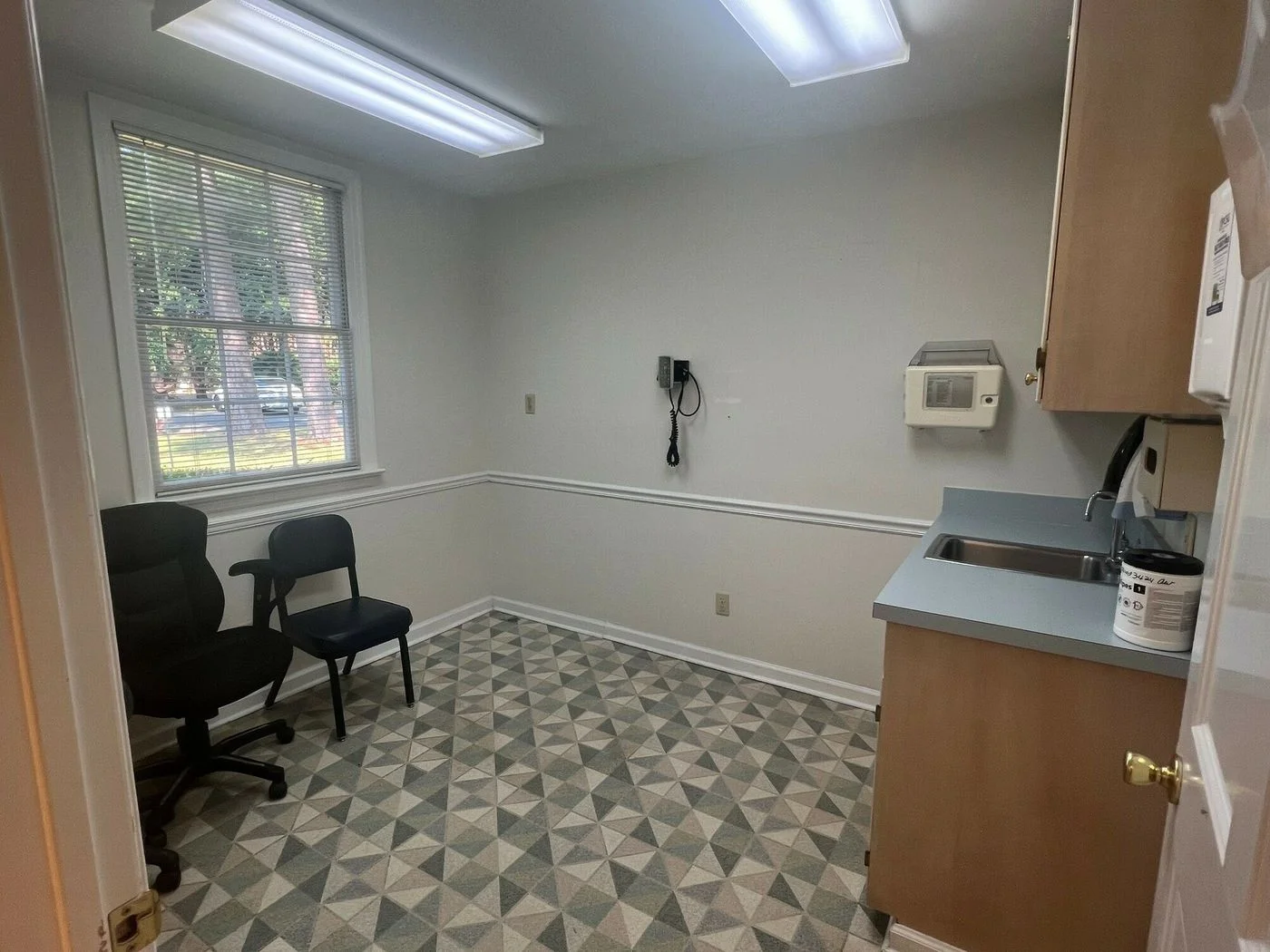 Photo-3 of 916 S Broad St, Thomasville, GA 31792