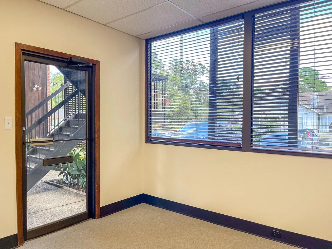 Photo 2 of 717 S Foster Dr, Baton Rouge, LA 70806