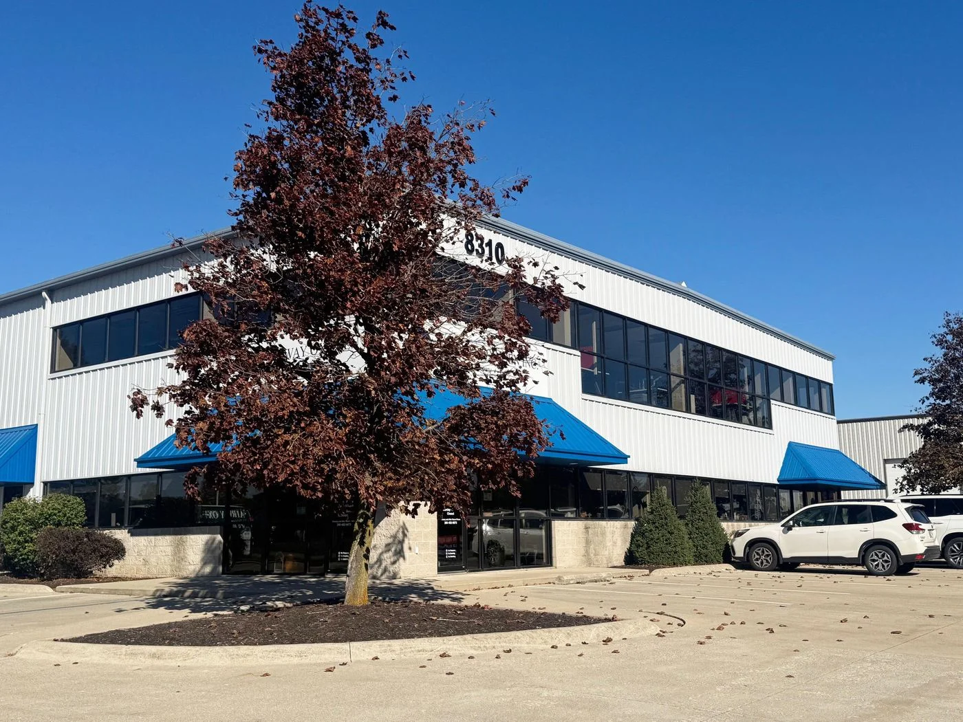 Photo 2 of 8310 Clinton Park Dr, Fort Wayne, IN 46825