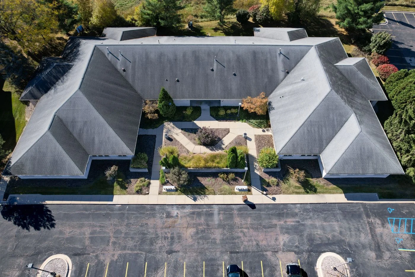 Photo 2 of 2175 University Park Dr, Okemos, MI 48864