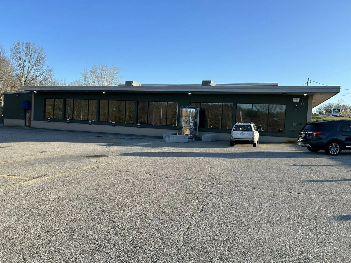 Photo 2 of 421 Washington St, Auburn, MA 01501