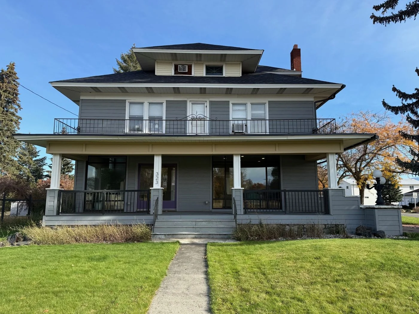 Photo 1 of 323 S Pines Rd, Spokane Valley, WA 99206