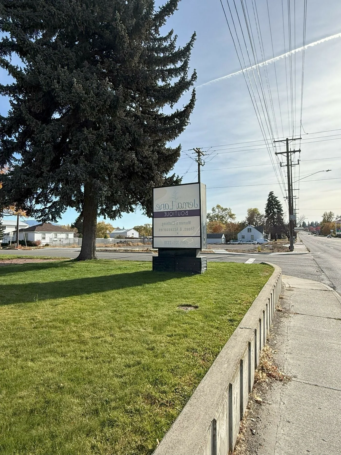 Photo 3 of 323 S Pines Rd, Spokane Valley, WA 99206