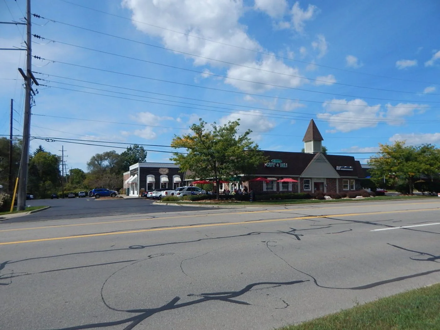 Photo 1 of 7151 N Main St, Clarkston, MI 48346