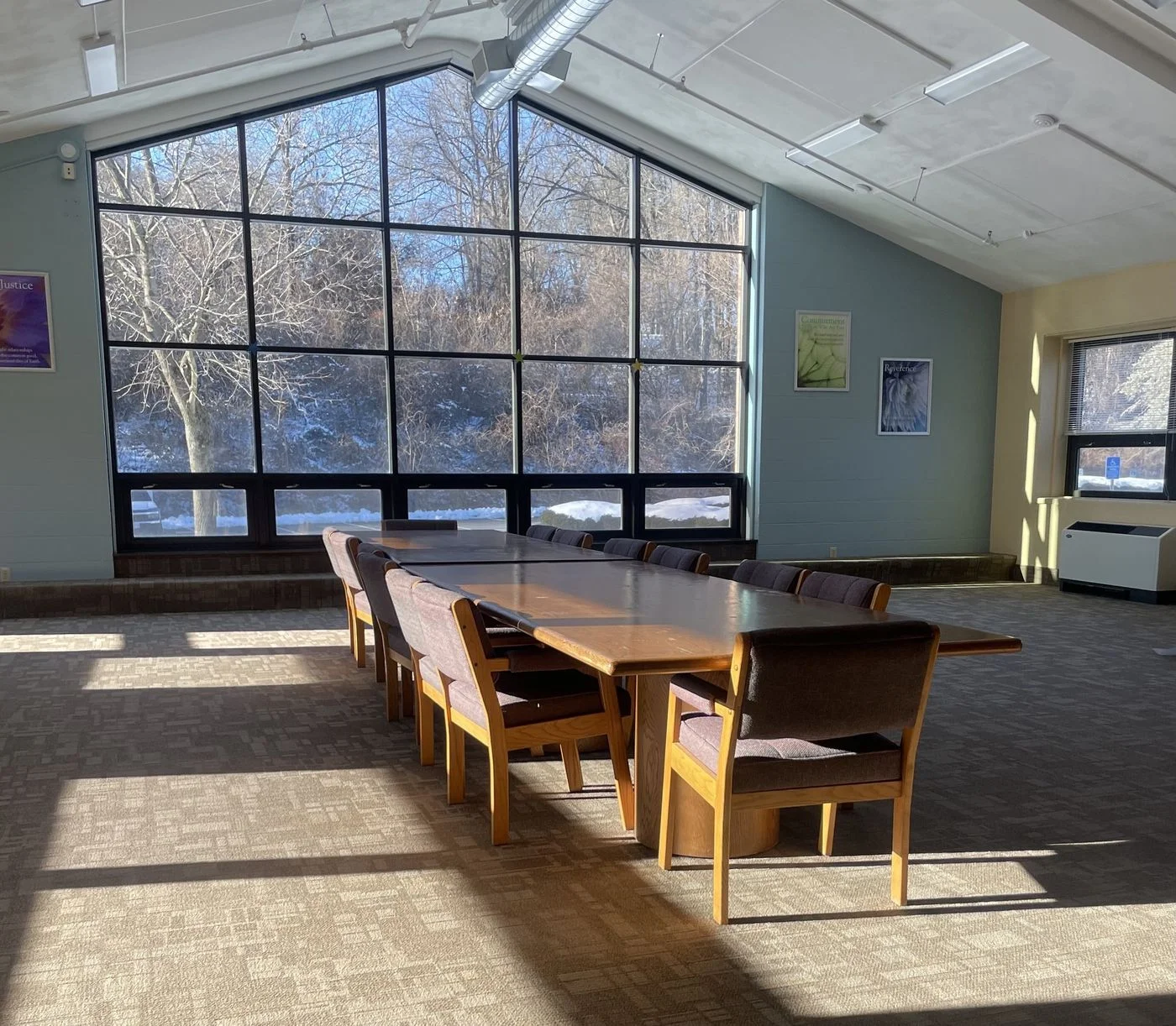 Photo-3 of 200 Hillside Cir, West Springfield, MA 01089