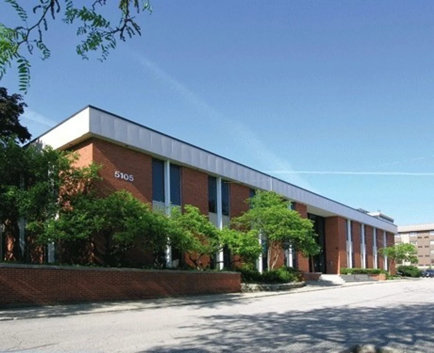 Photo 1 of 5105 Tollview Dr, Rolling Meadows, IL 60008