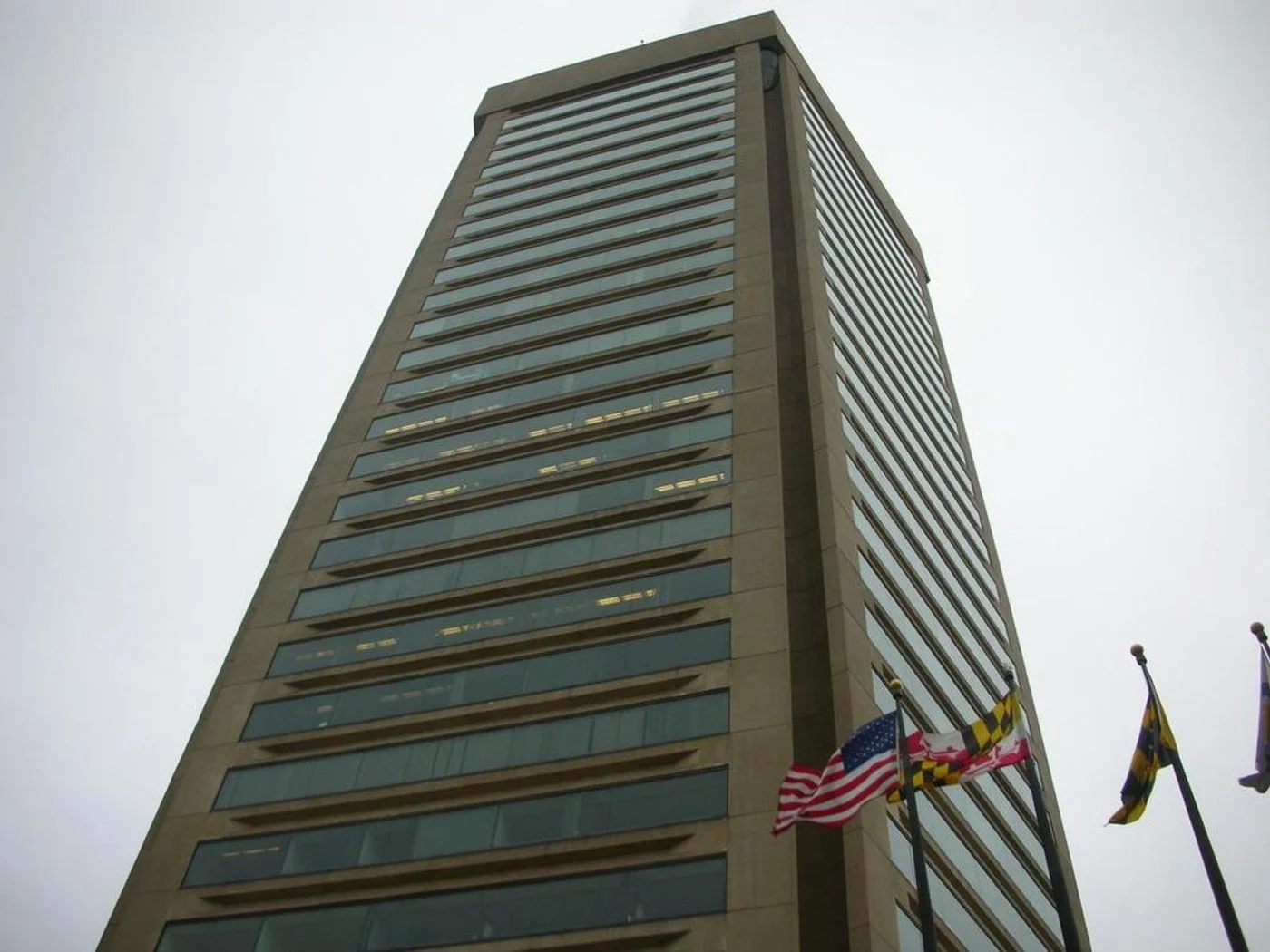 Photo 1 of 401 E Pratt St, Baltimore, MD 21202