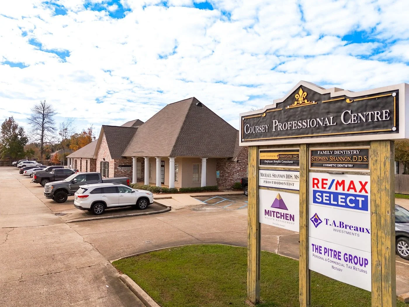 Photo-1 of 13348 Coursey Blvd, Baton Rouge, LA 70816